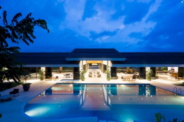 Hotel Theme